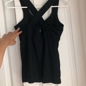 Lululemon black cross back workout tank